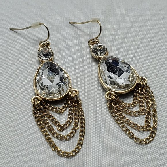 Bijou Drive crystal stone tassel gold fish hook earring - Picture 3 of 5